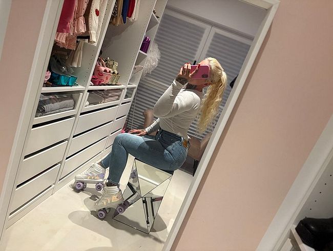 Download: SteffiBlond - Rollerblades Jeans WEIB lass uns fun haben!