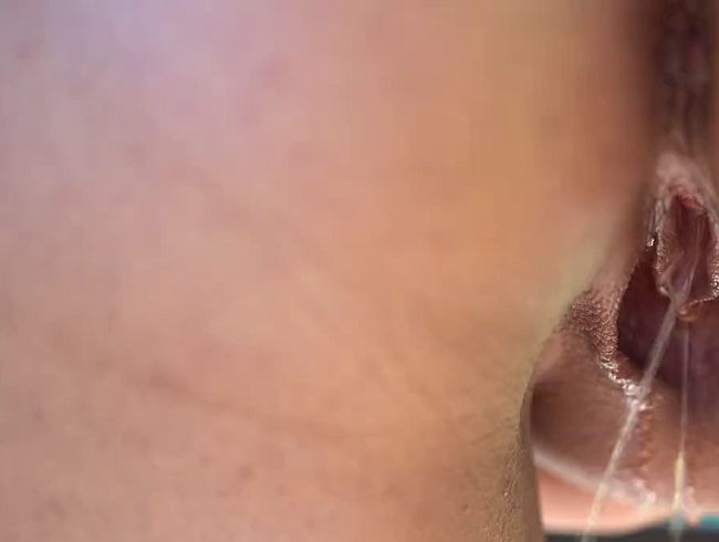 Download: Stella-Ella - Im Stehen gepisst, während ich die Aussicht genossen habe. Von hinten beim Pissen gefilmt