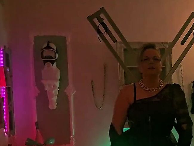 Download: Strict_Senz - Monika Schmidt Femdom Facesitting?Smothering?Ass Worship?Verbal Humiliation