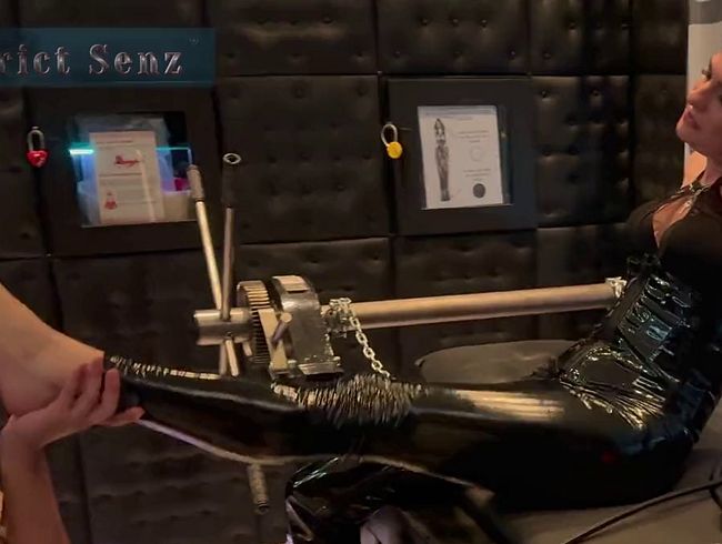 Download: Strict_Senz - Lady Zara Miss Alessa Milano Pet Playing Pony Riding Heel Worship Barefeet Canining Whipping part2