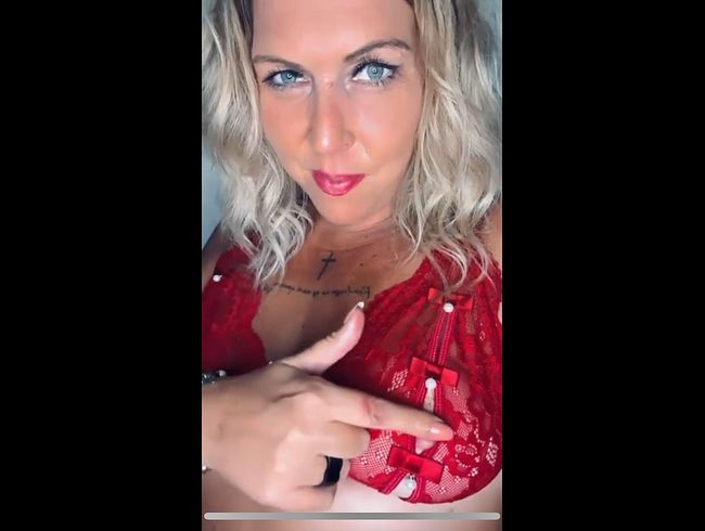 Download: SuesseAurelie - Meine Titten brauchten mal wieder eine extra Aufmerksamkeit