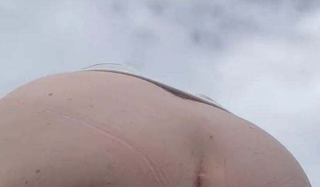 Download: Suka-Kiska - Wildpinkeln mit Ausblick