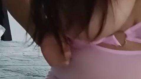 Download: SunSexGirl - Pralle Brüste wollen massiert werden