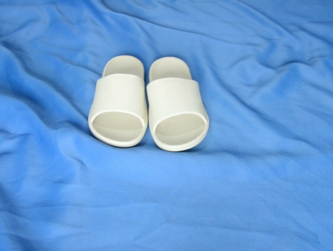 Download: Sweet-Lara666 - Neue Schlappen