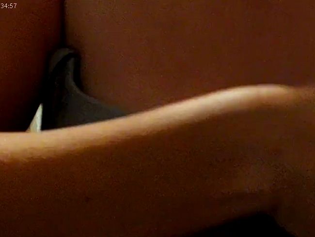 Download: Sweet-Lara666 - Titten und Folie