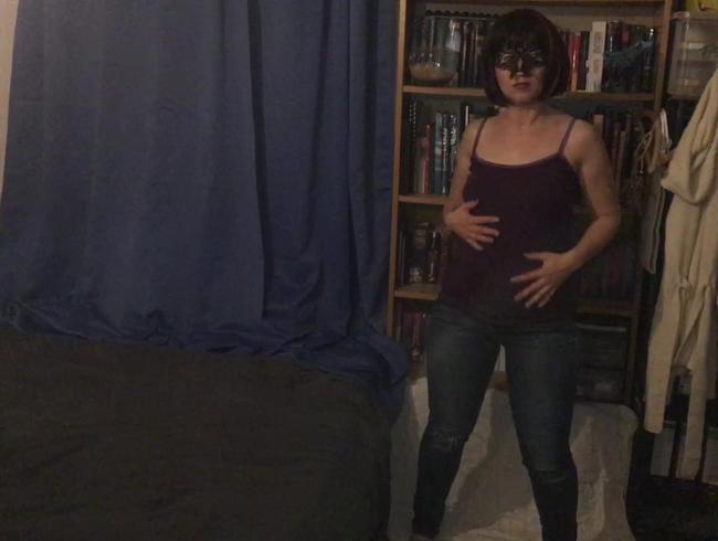 Download: Sweet-Lara666 - Ich piss mir in meine Jeans