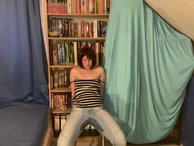 Download: Sweet-Lara666 - Jeanspiss