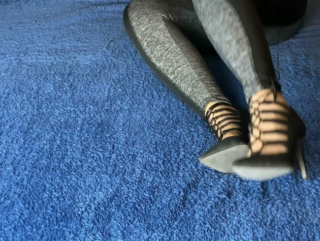 Download: Sweet-Lara666 - Nahaufnahme  für einen netten User. (Without sound)