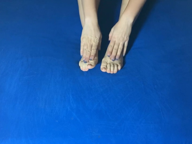 Download: Sweet-Lara666 - Liebkosen meiner Füße.