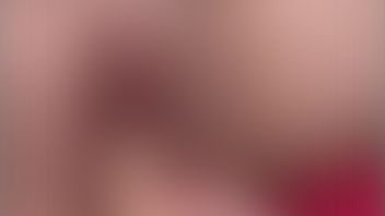 Download: Sweet-Sara - Fuuuck, er fickt mich hart mit einem 21 cm Dildo in meine Pussy und ich bekomme ein Orgasmus