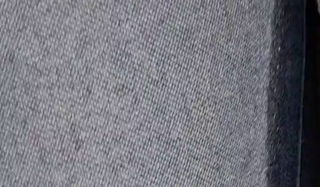 Download: SweetPia30 - dreckige Pia pinkelt ins Höschen