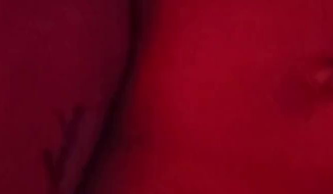 Download: SweetPia30 - Pia fickt eine Gurke mit ihrer nassen Pussy