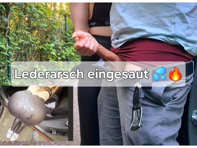 Download: SweetSoul24 - Aufregender outdoor Handjob mit einem großen Schwanz! Wetlookleggings ordentlich eingesaut!