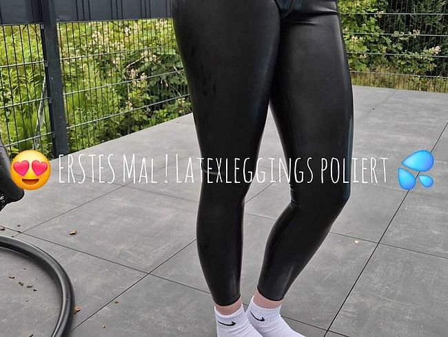 Download: SweetSoul24 - Latexleggings poliert ! Meine erste Latexleggins für dich Outdoor poliert !