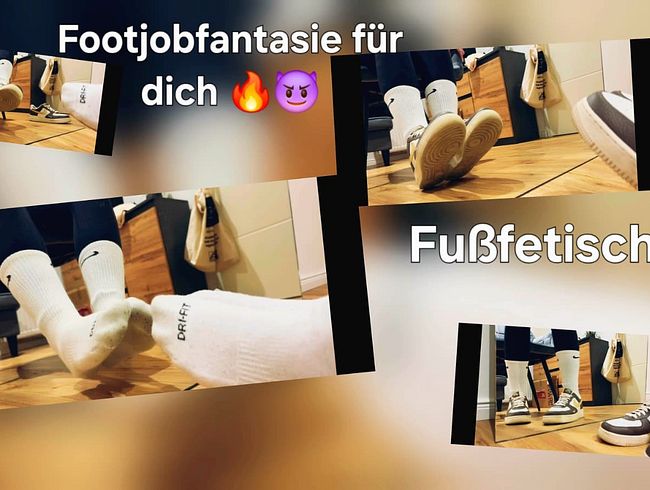 Download: SweetSoul24 - Footjob - Fantasie ! Was würdest du anstellen wollen ?