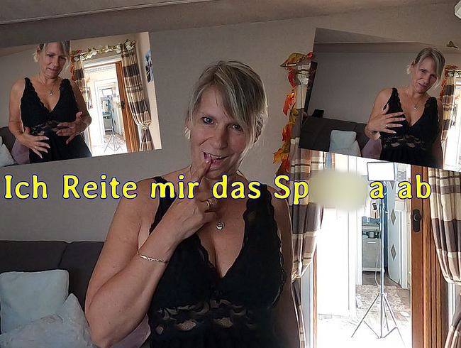 Download: SweetSusiNRW - Ich Reite mir das Sperma ab