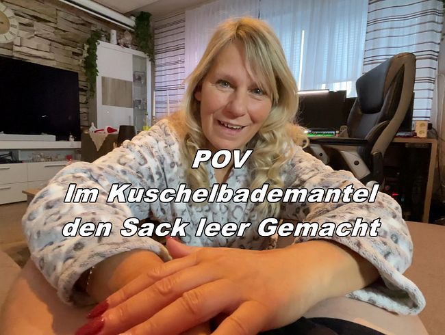 Download: SweetSusiNRW - POV Im Kuschelbademantel den Sack leer Gemacht