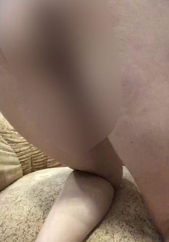 Download: SweetToffee - Ich masturbiere auf einer Couch und habe einen Orgasmus.