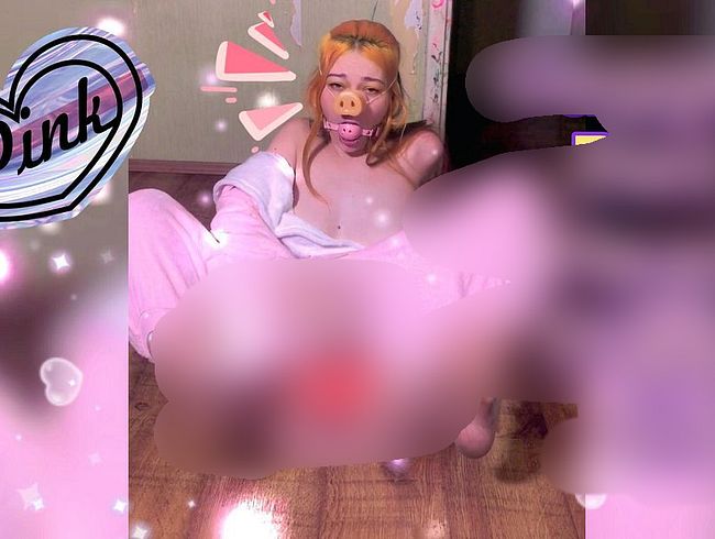 Download: Sweet_Sansarella - Rothaarige Ball Gaggeg Geiles rosa Schweinchen Mädchen