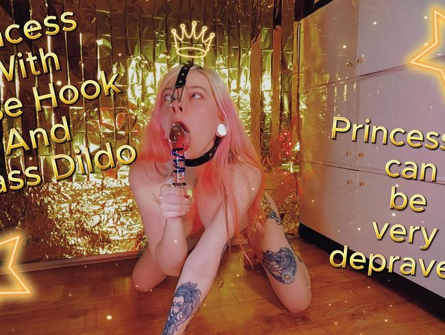Download: Sweet_Sansarella - Prinzessin mit Nasenhaken und Glasdildo Prinzessin kann sehr verdorben sein