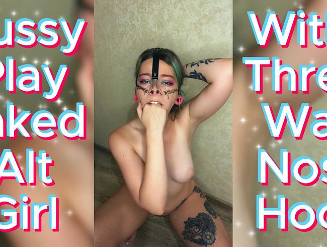 Download: Sweet_Sansarella - Pussy-Spiel mit nacktem Alt-Girl mit Drei-Wege-Nasenhaken.