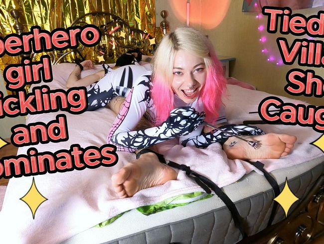 Download: Sweet_Sansarella - Superhelden-Mädchen spielt mit Bondage-Bösewicht. FemDom-Kitzeln.