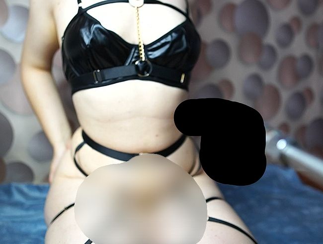 Download: SweetieEva - BDSM und TITTEN-Ficken