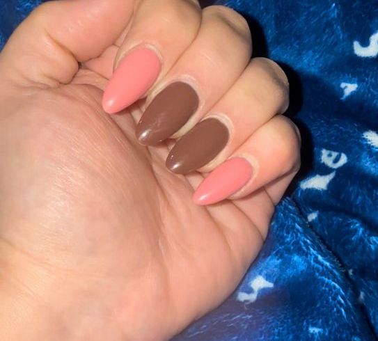 Download: Sweetlollipop98 - gelnägel fetisch spritz mir auf meine frisch gemachten gelnägel (Ohne ton)