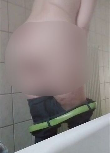 Download: Sweetmilf337 - Stripping ? betrachte alles schön genau.