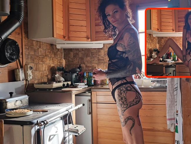 Download: Sydney_Schmid - Kleines erotisches Workout in der Waldhütte - Dehnübungen alla Sydney