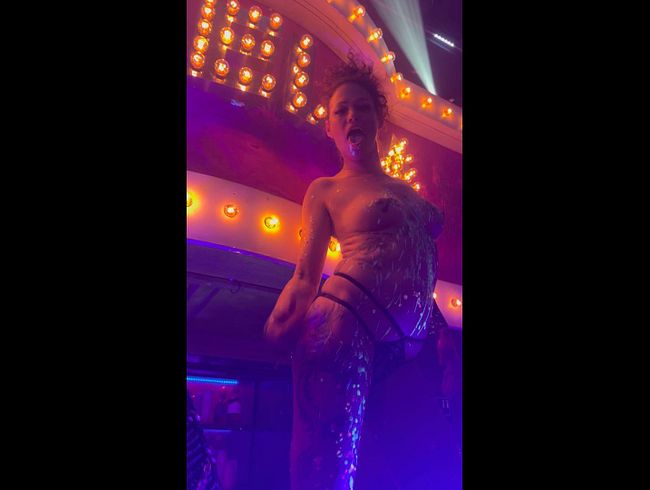 Download: Sydney_Schmid - Geile Danceshow mit Wachsspielchen vom Wochenende!