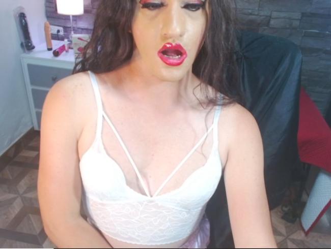 Download: TRINY_TS - MEIN SCHWANZ HAT LUST AUF DEINE NASSE ZUNGE (Kein Ton)