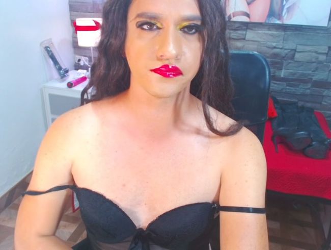 Download: TRINY_TS - Ich werde sehr geil für den Stylisten