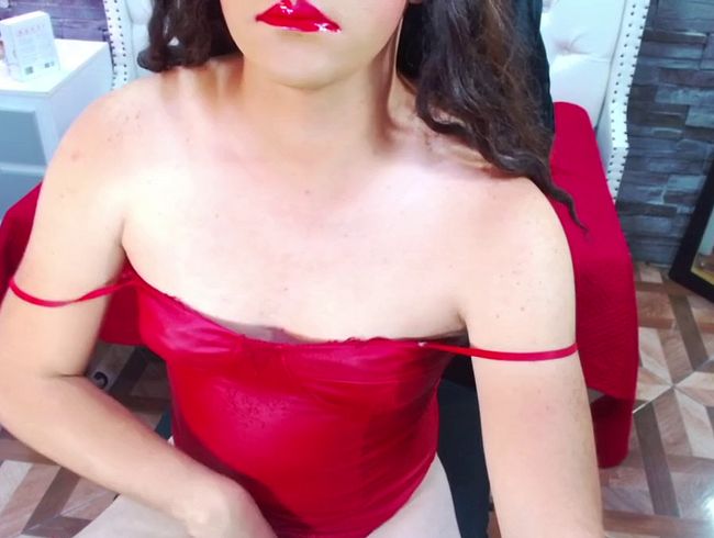 Download: TRINY_TS - Ich werde heiß und mein roter Body geil