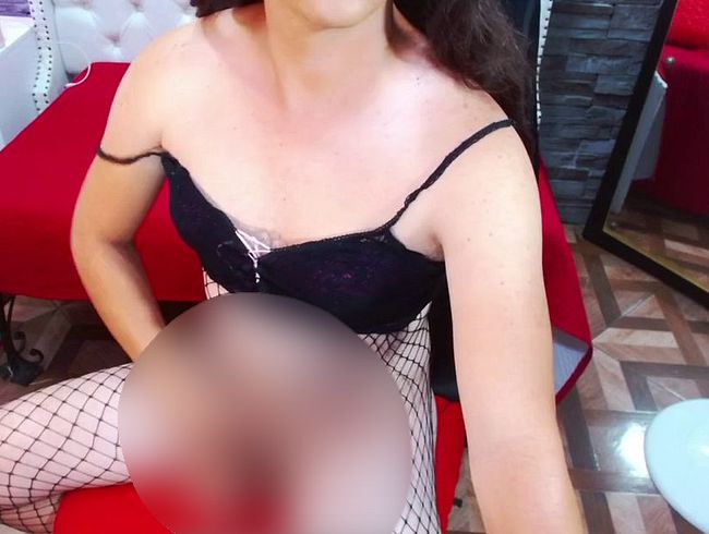 Download: TRINY_TS - Mein Schwanz gleitet über deinen heißen Körper. (Nichts)