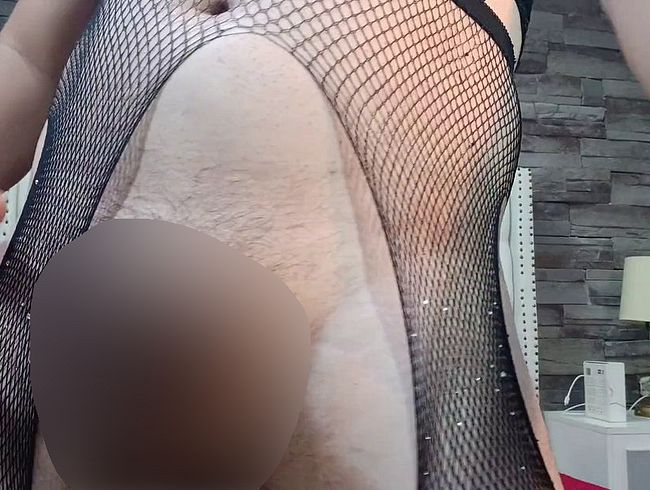 Download: TRINY_TS - Mein heißes Sperma spritzt in deinen Mund.