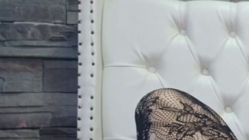 Download: TRINY_TS - Mein Biss ist wichtig für deine sexy Stimme.