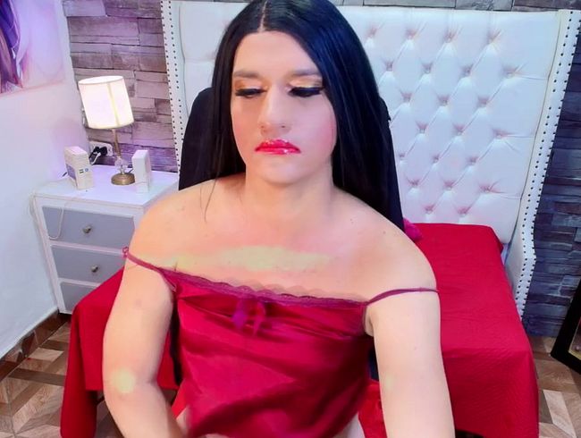 Download: TRINY_TS - Mein Schwanz ist hart geworden wegen deiner heißen Nippel. - Ohne Ton