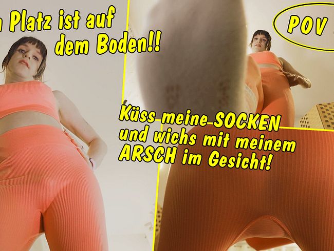 Download: TV_Helena_Kimberly - Dein Platz ist auf dem Boden! Küss meine Socken und komm mit meinem Arsch im deinem Gesicht! POV JOI
