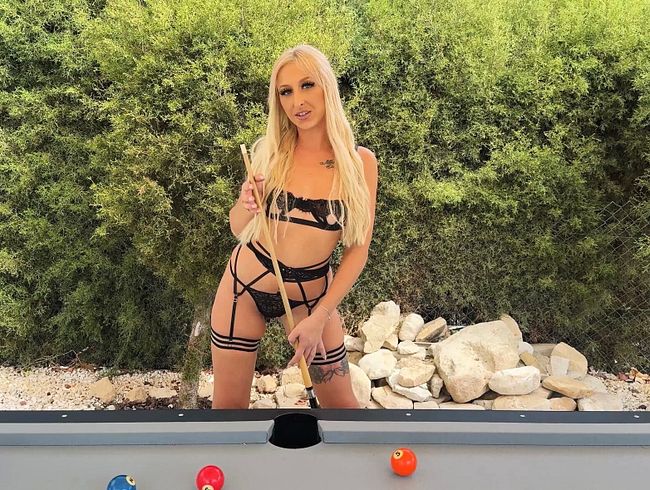 Download: Taiga_LaLoca - ERSTE PROBE! Arschteasing mit Anfassverbot