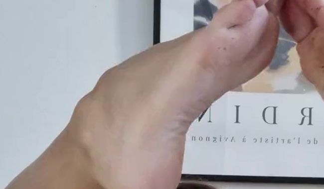 Download: TaliaMint - Berühre mich in meinem neuen Outfit, bis ich komme