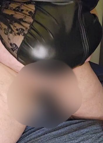 Download: TamaRubens - zweiter Teil der Sektflasche...