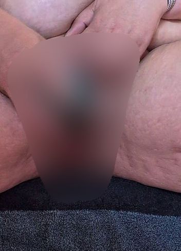 Download: TamaRubens - ... neues Toy bis zum ansaugen....