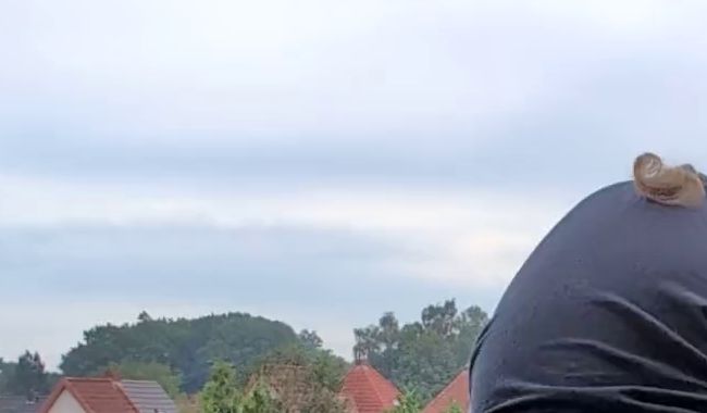 Download: TamaRubens - nasser Orgasmus auf dem Balkon...