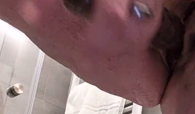 Download: TamaRubens - Geiler riesen Glasdildo ....