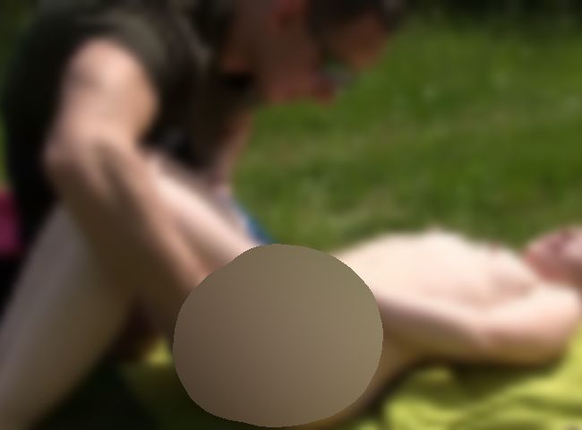 Download: TeenyFoetzchen - Schüchterne Muschi beim Ficknick mit alten Schulfreund!