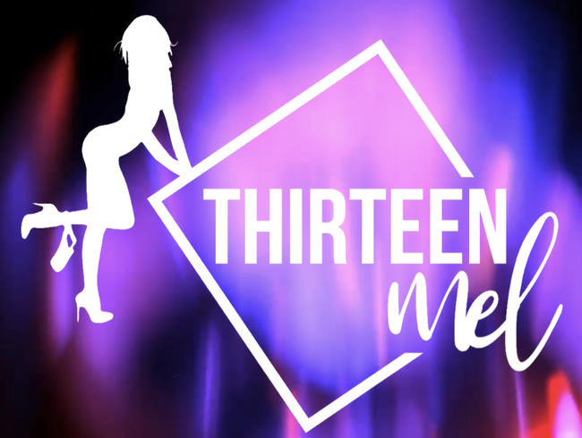 Download: Thirteen-Mel - LACK LEDER LATEX OUTFIT MIT GEILEN ABSÄTZEN