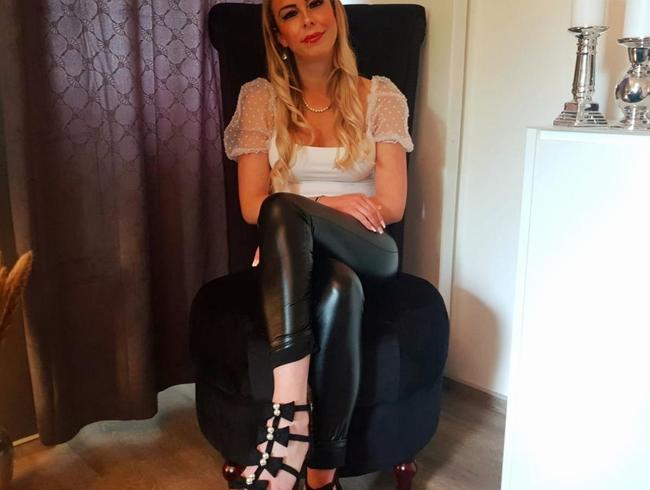 Download: TiffanyWet - Mein Vorstellungsvideo!!! Das Geheimnis Tiffany Wet !!