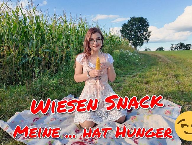Download: TinyEmily - Dirndl Wiesen Snack!! Meine Fotze hat Hunger
