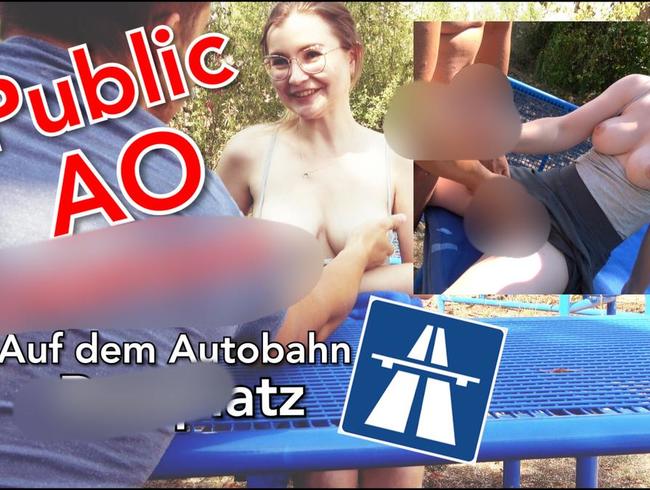 Download: TinyEmily - Public AO  Creampie Auf den Rastplatz Geil Besamt